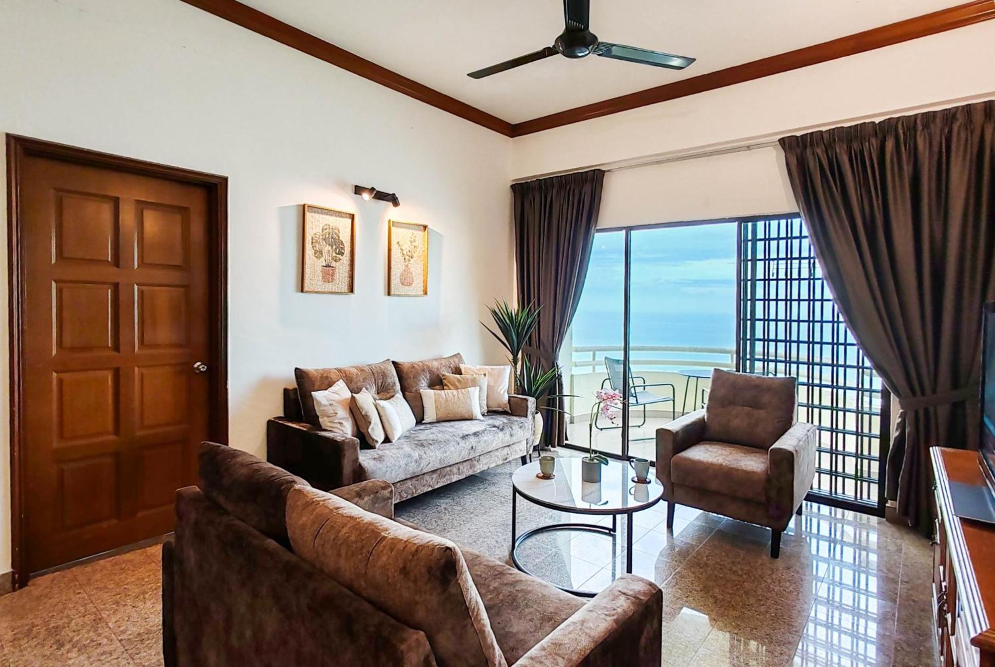 'Newly Refurbished' 'Sunny Seaview' At Regency With 2 Carpark By Shine Stay Port Dickson Dış mekan fotoğraf