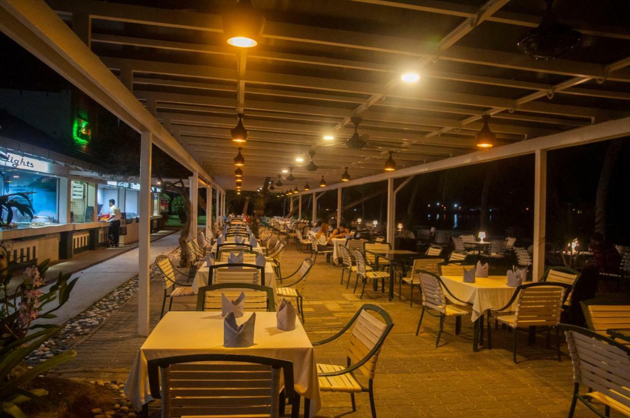 'Newly Refurbished' 'Sunny Seaview' At Regency With 2 Carpark By Shine Stay Port Dickson Dış mekan fotoğraf